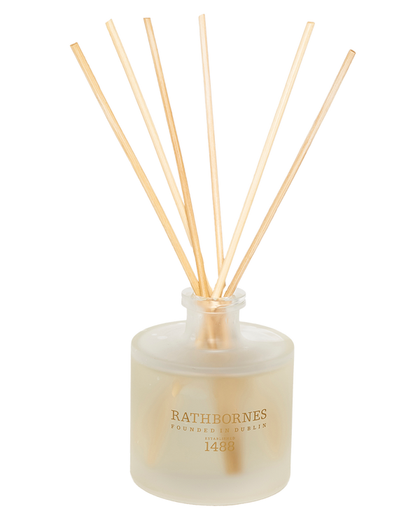 Cedar, Cloves & Amber Scented Diffuser