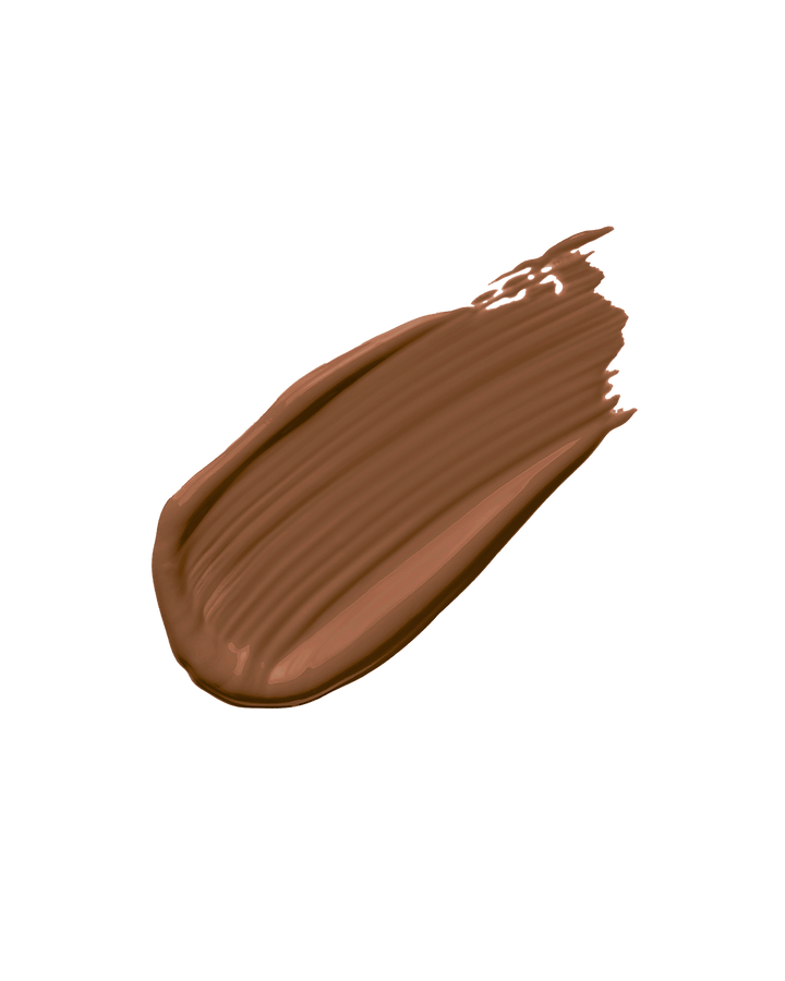 סוואץ' של איפור קונטור נוזלי בגוון שוקולד עשיר, מציג את הנוסחה הניתנת לערבול והמפיגמנטציה על רקע שקוף